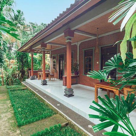 Suastika Lodge Ubud  Bagian luar foto