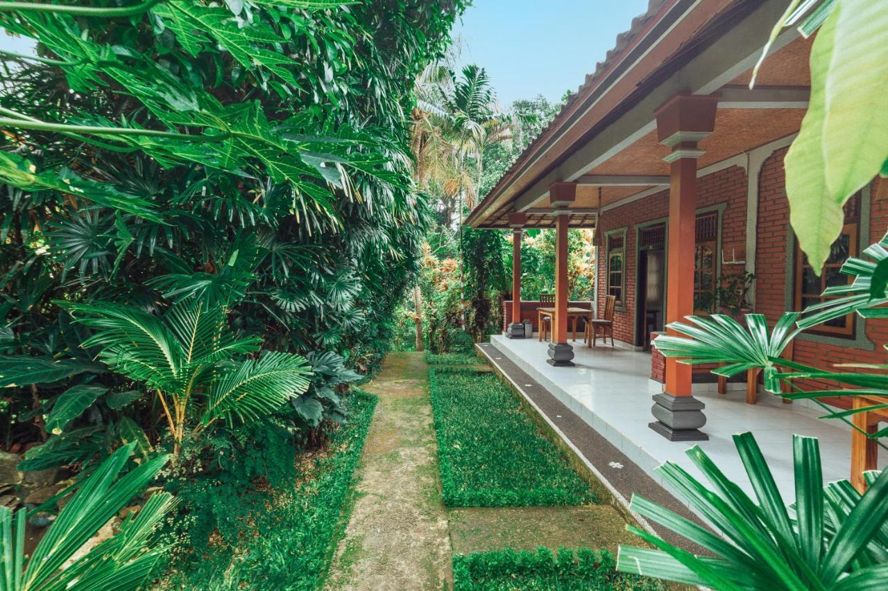 Suastika Lodge Ubud  Bagian luar foto